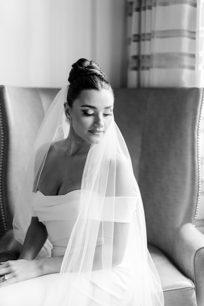 bridal portraits, modern black and white wedding in downtown Philly